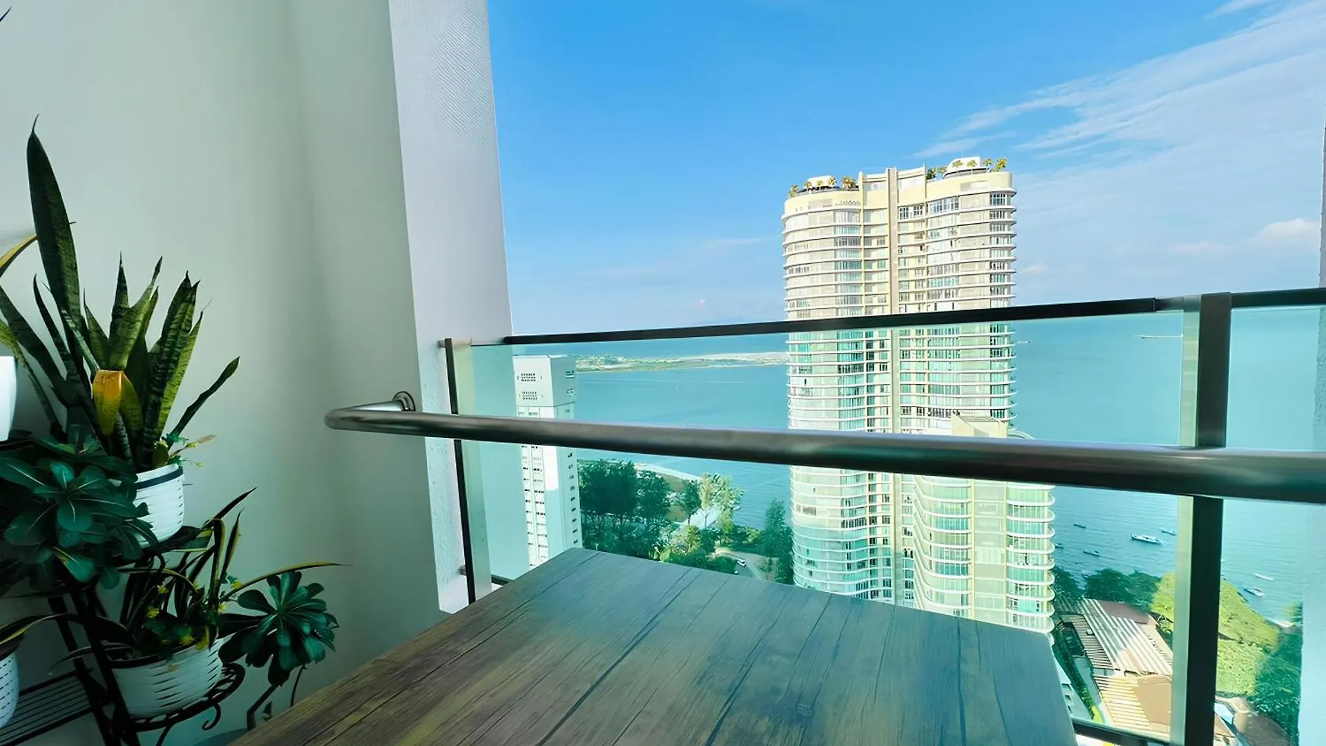 Mansion One L 7Pax 2R2B L Seaview L Gleneagle L By Perfectsweethome George Town Malaysia