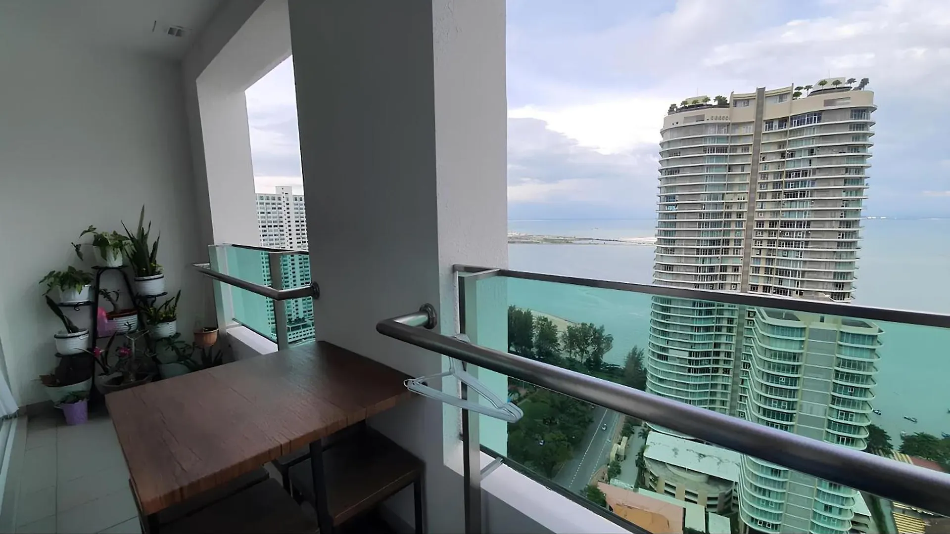 Mansion One L 7Pax 2R2B L Seaview L Gleneagle L By Perfectsweethome George Town Lejlighed